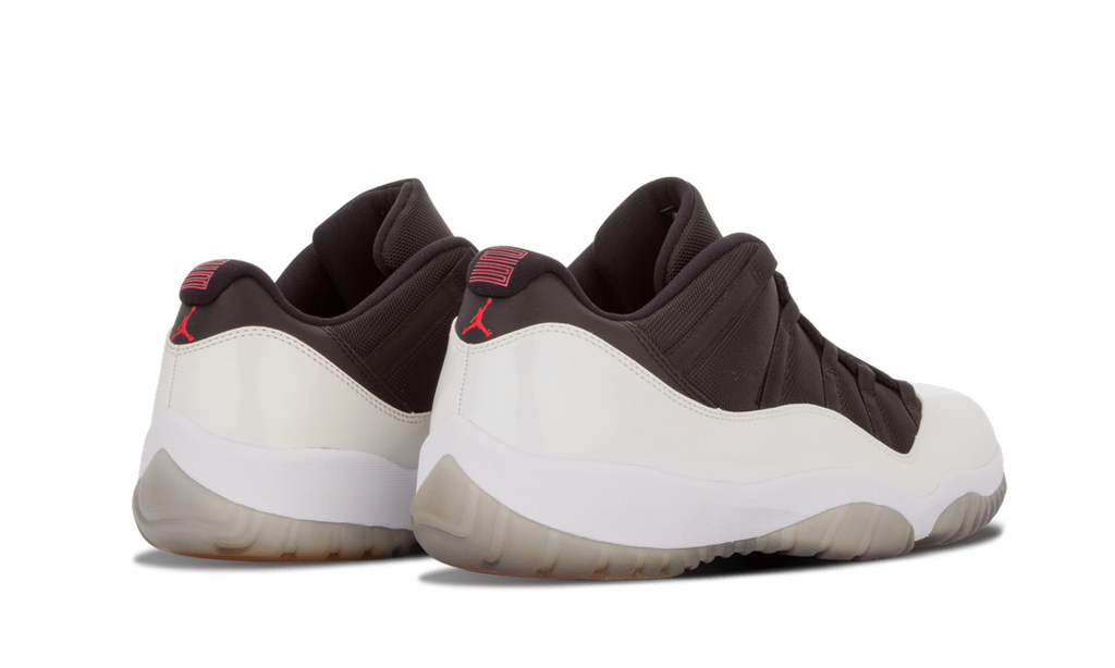 Air Jordan 11 Retro Low "Tuxedo" 528895 110