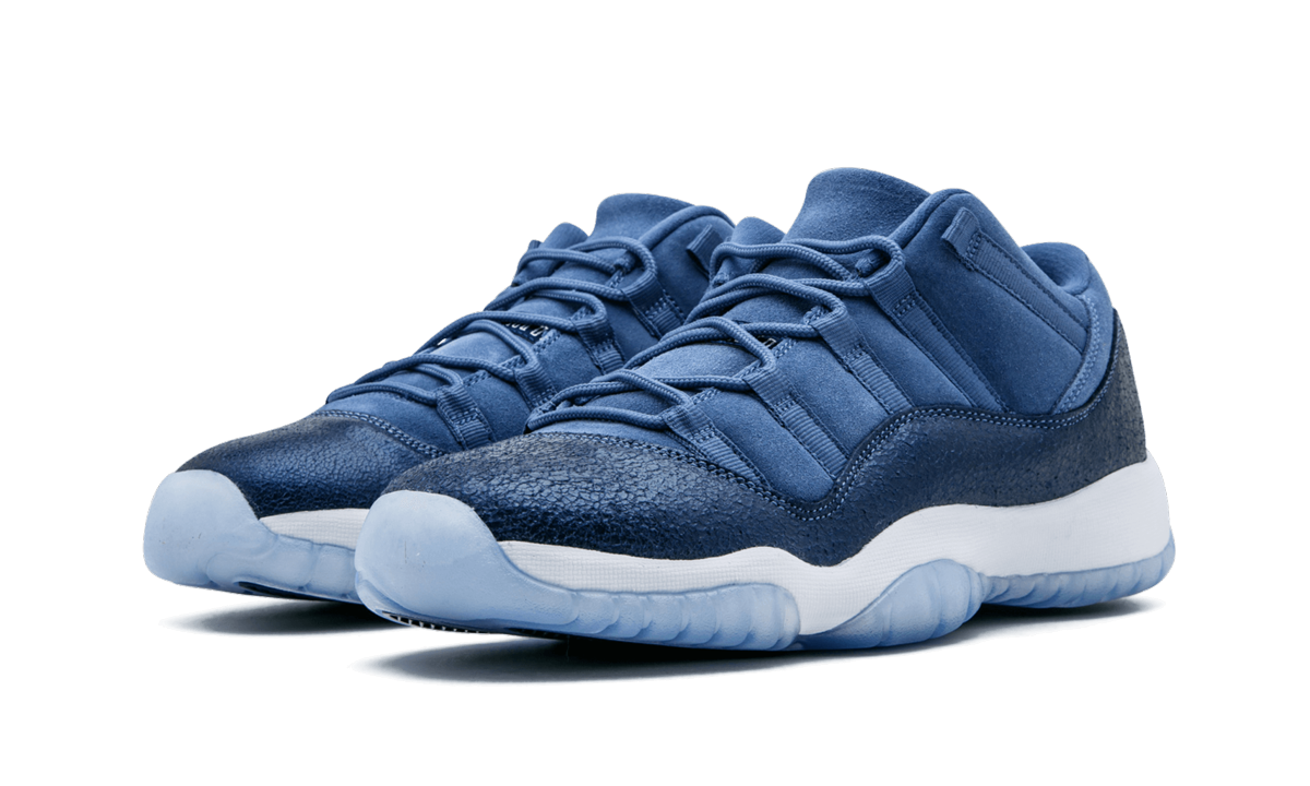 Air Jordan 11 Retro Low GS "Blue Moon" 580521 408