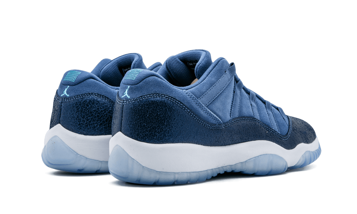 Air Jordan 11 Retro Low GS "Blue Moon" 580521 408