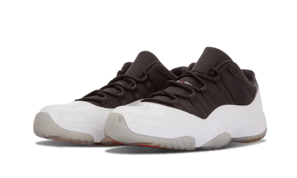 Air Jordan 11 Retro Low "Tuxedo" 528895 110