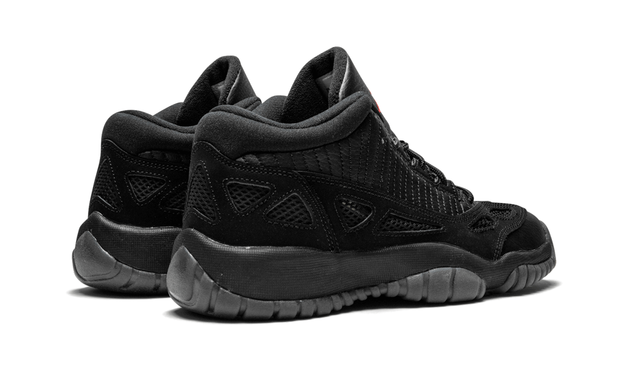 Air Jordan 11 Retro Low GS "Referee" 768873 003