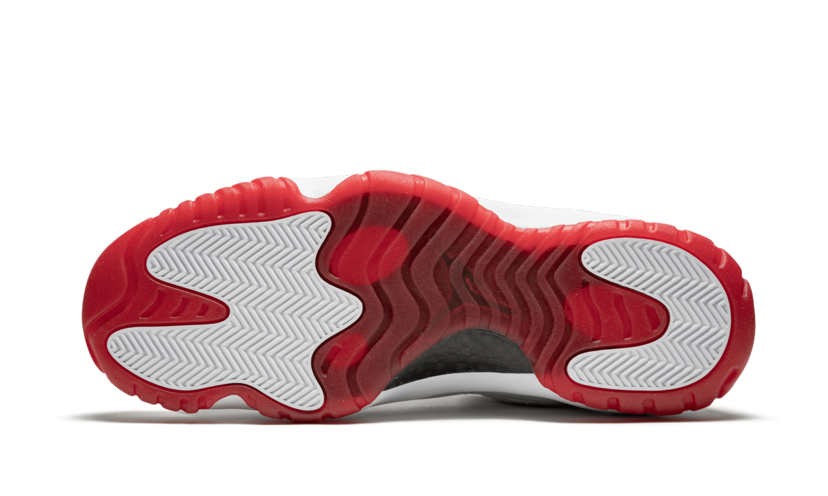 Air Jordan 11 Retro Low "White/Varsity Red" 528895 101