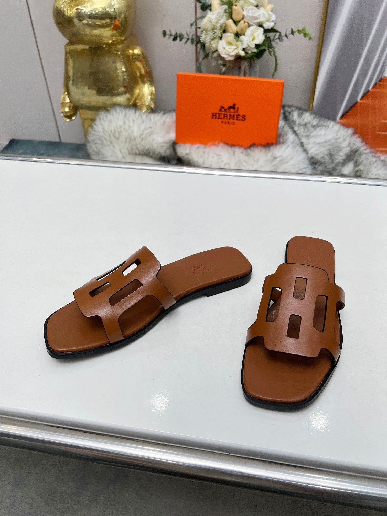 HERMES FLATFORM SANDAL CARAMEL CALFSKIN