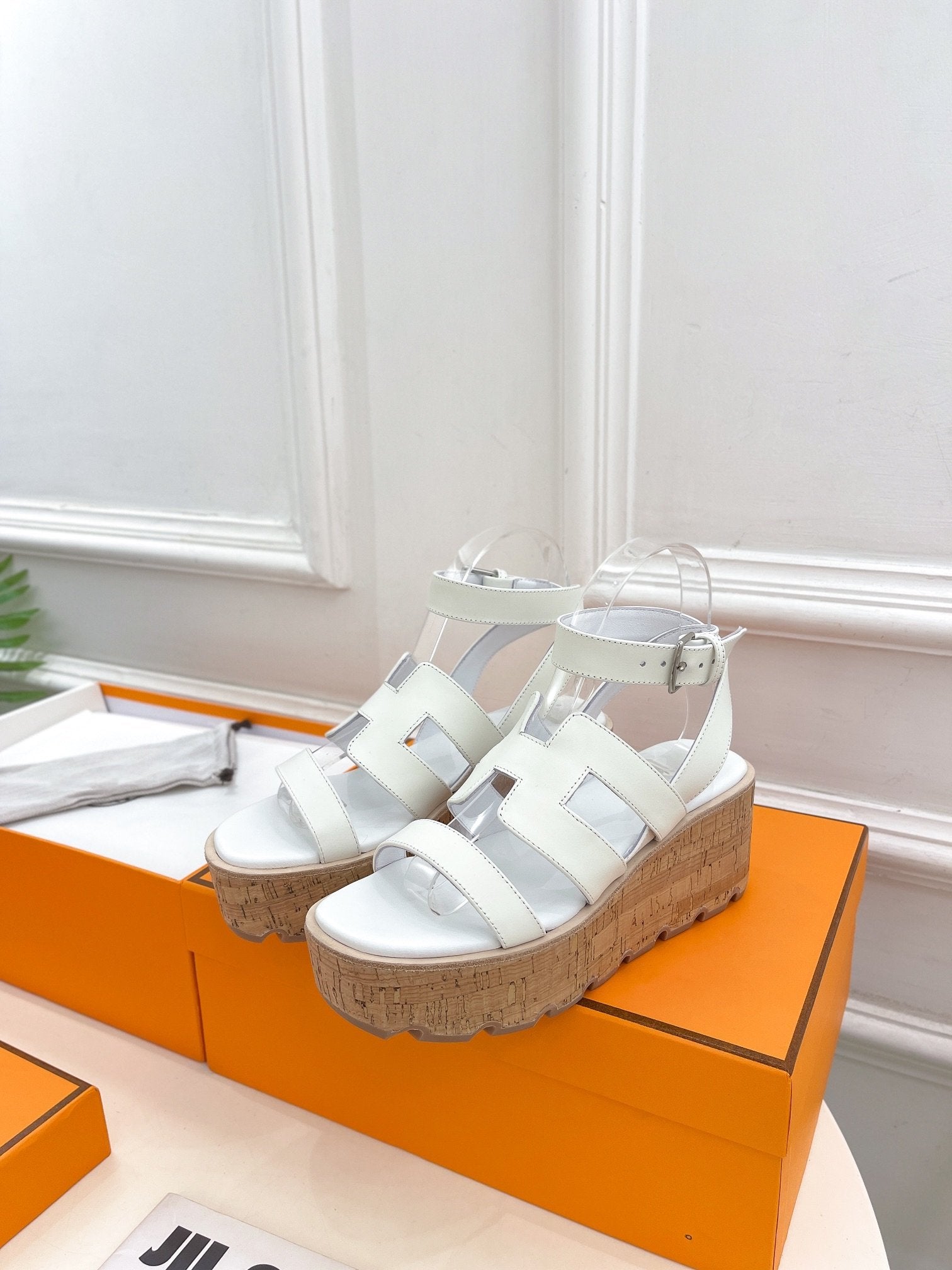 HERMES Havane 30 Sandal White
